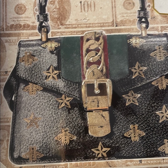 New! Instinct style fashion photo. - Picture 2 of 2